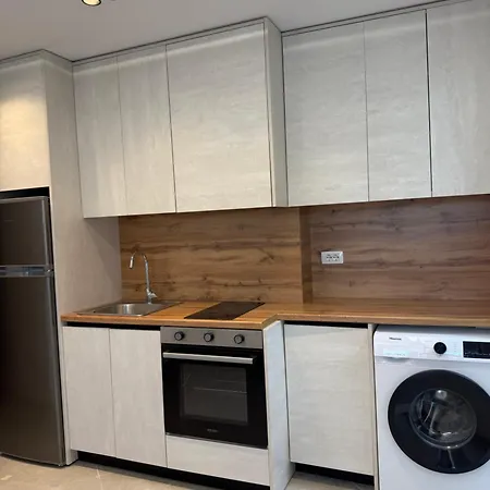 Lika Appartement Golem (Tirana)